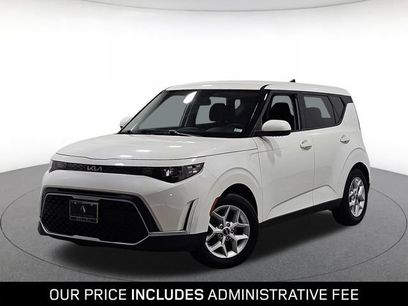 Used 2023 Kia Soul LX w/ Option Group 015