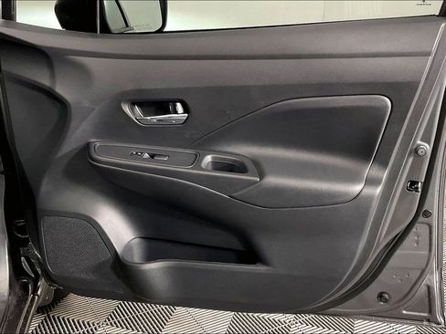 Used 2025 Nissan Versa SV w/ Trunk Package FWD image 25