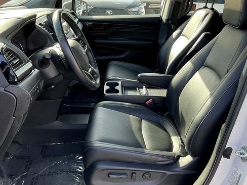 Used 2023 Honda Odyssey Touring image 15