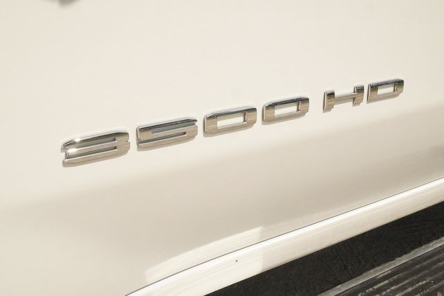 Used 2022 GMC Sierra 3500 SLE w/ SLE Convenience Package AWD/4WD image 41