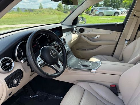Used 2021 Mercedes-Benz GLC 300 image 11