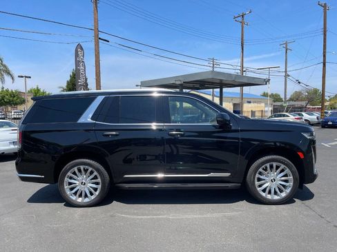 Used 2021 Cadillac Escalade Premium Luxury RWD image 8