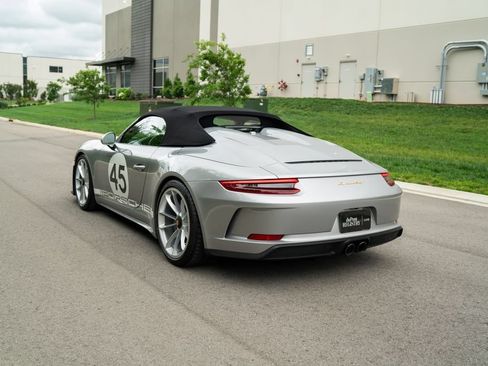 Used 2019 Porsche 911 Speedster RWD image 6
