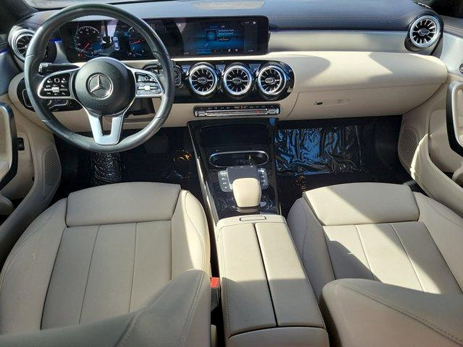 Used 2022 Mercedes-Benz CLA 250 image 15