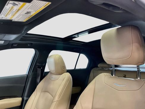 Used 2025 Cadillac XT4 Premium Luxury w/ Technology Package AWD/4WD image 23