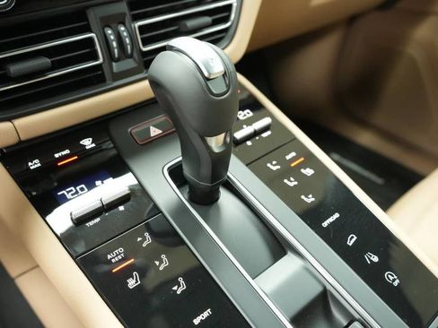 New 2026 Porsche Macan AWD/4WD image 24