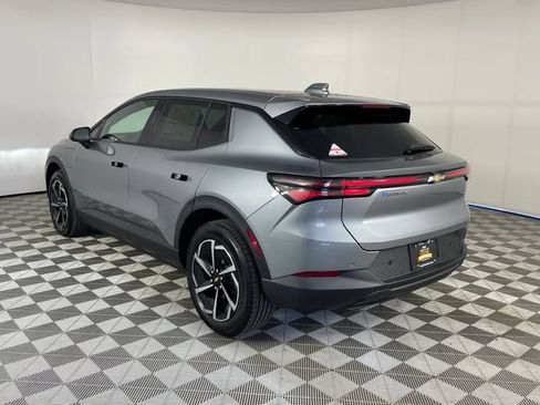 New 2026 Chevrolet Equinox EV LT FWD image 18