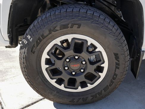 Used 2024 Toyota Tacoma SR5 AWD/4WD image 13