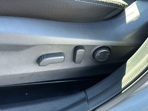 Certified 2025 Subaru Outback Premium image 13