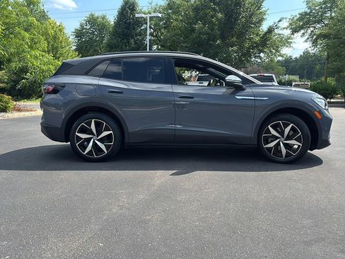Used 2023 Volkswagen ID.4 Pro S AWD/4WD image 10