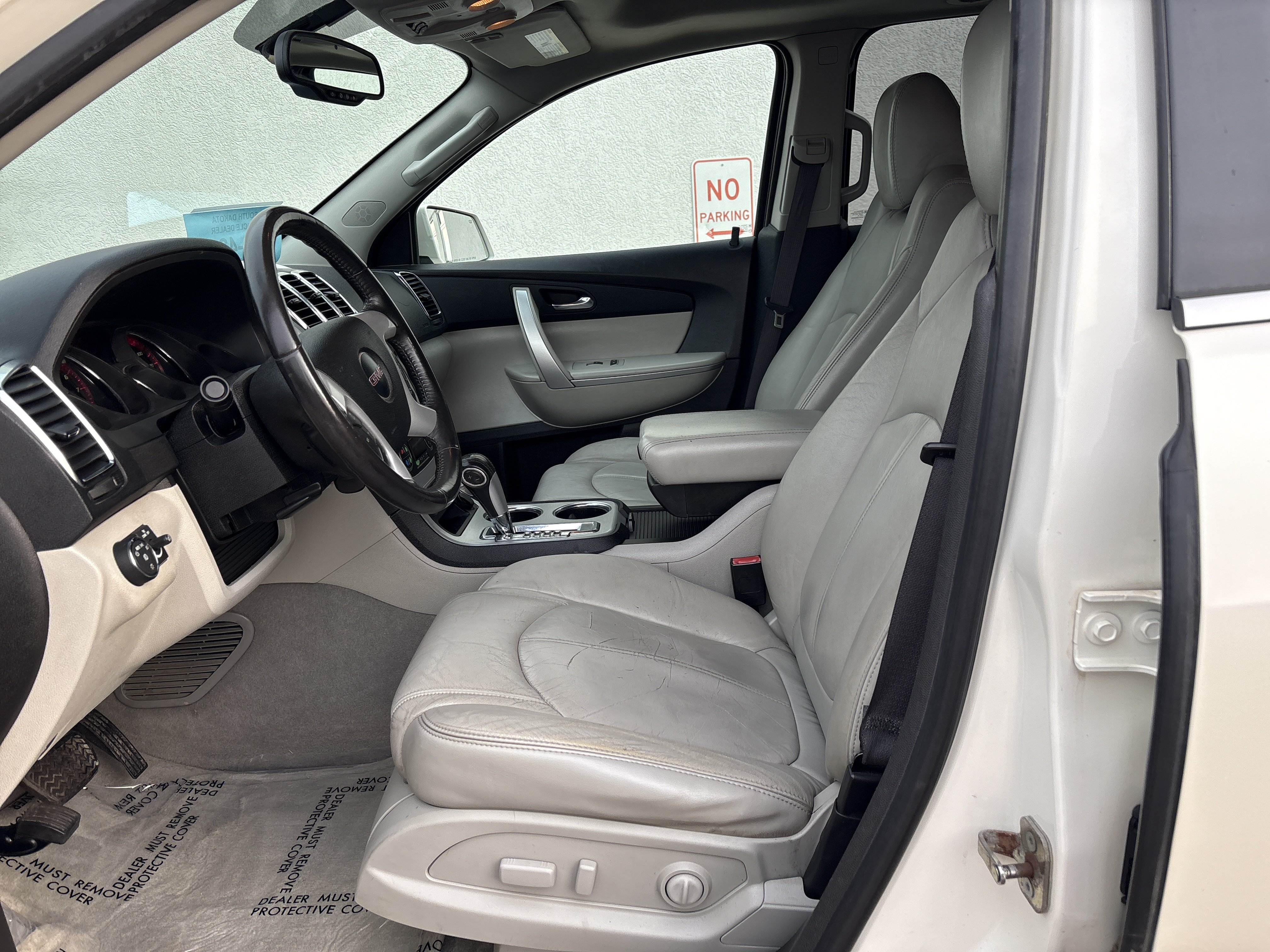 Used 2010 GMC Acadia SLT AWD/4WD image 13