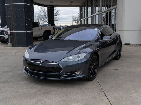 Used 2015 Tesla Model S P85D image 3