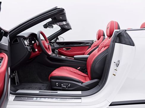 Used 2020 Bentley Continental GT AWD/4WD image 45