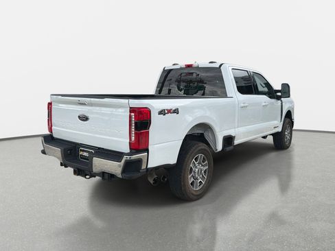 Used 2024 Ford F250 Lariat AWD/4WD image 3