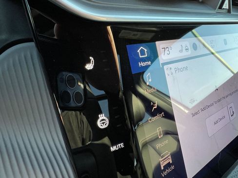 New 2026 Jeep Cherokee Limited image 27