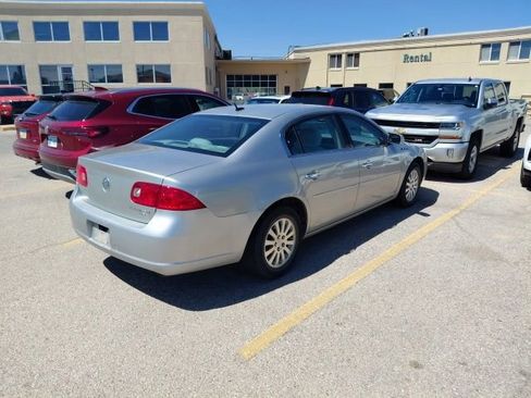 Used 2006 Buick Lucerne CX w/ Entertainment Package image 2
