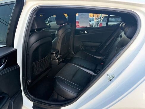 Used 2022 Kia Stinger GT-Line RWD image 19