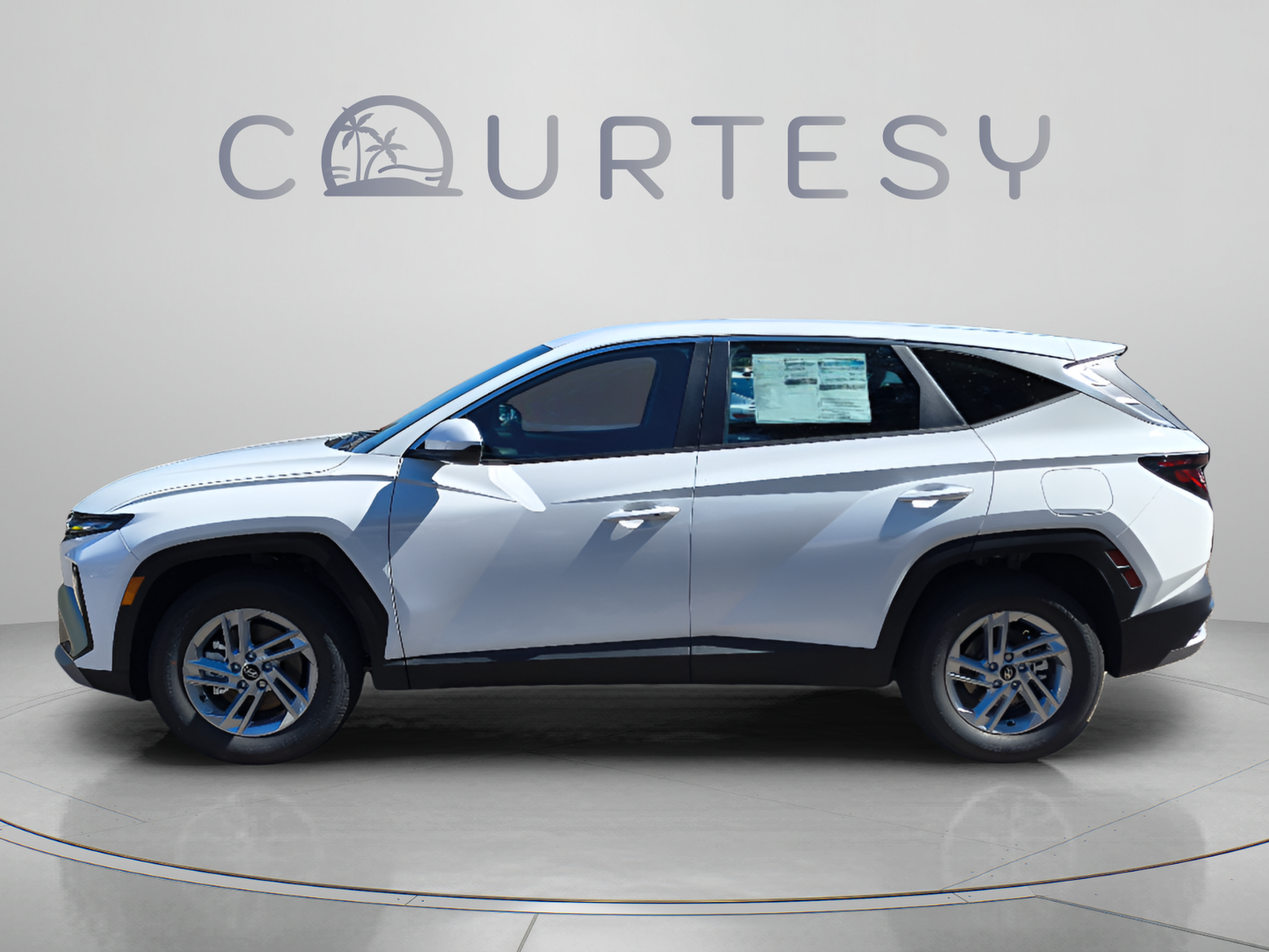 New 2026 Hyundai Tucson SE FWD image 2