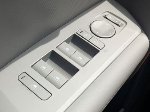 New 2027 Kia Seltos S FWD image 22