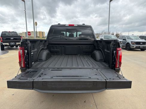 Used 2025 Ford F150 King Ranch w/ FX4 Off-Road Package image 5