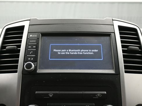 Used 2020 Nissan Frontier SV image 28