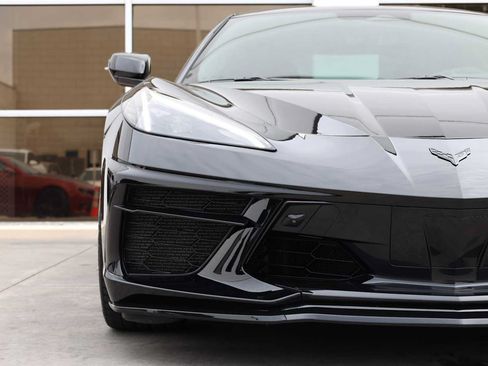 Used 2024 Chevrolet Corvette Stingray Preferred Cpe w/ Z51 Performance Package RWD image 48