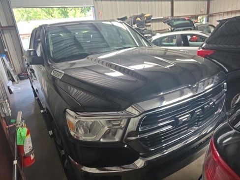 Used 2019 RAM 1500 Big Horn RWD image 6