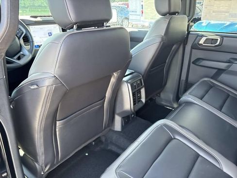 New 2026 Ford Bronco Outer Banks w/ Sasquatch Package AWD/4WD image 17