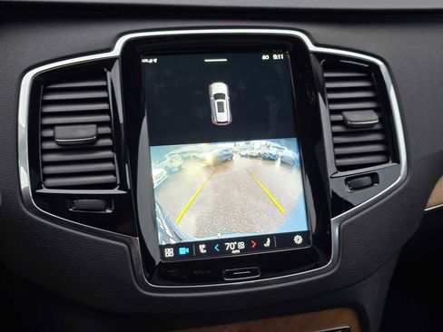 Used 2023 Volvo XC90 T8 Plus w/ Protection Package Premier image 23