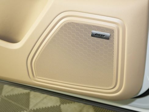 New 2026 Porsche Macan image 16