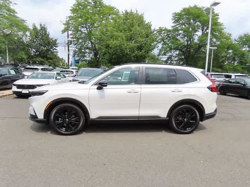 Used 2023 Honda CR-V Sport Touring image 3
