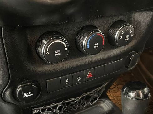 Used 2014 Jeep Wrangler Unlimited Sport w/ Mopar Black Appearance Group image 9