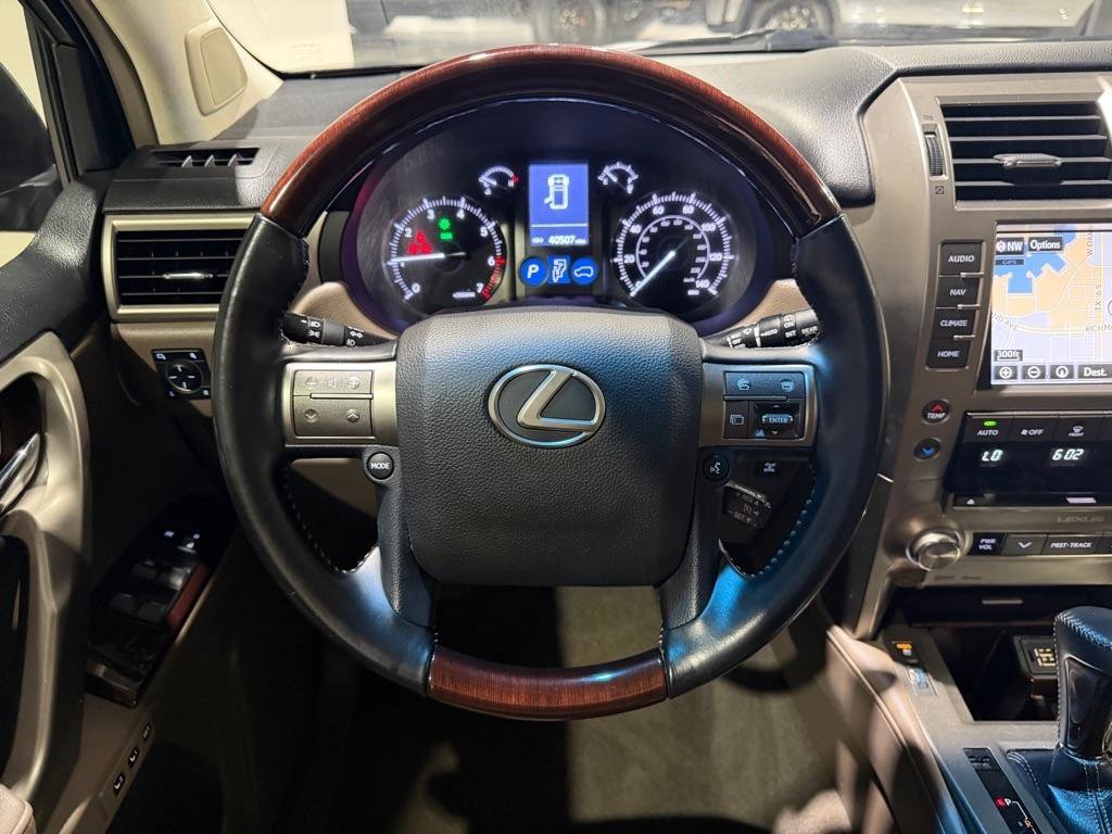 Used 2019 Lexus GX 460 Premium AWD/4WD image 23