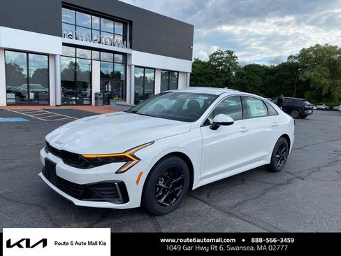 New 2026 Kia K5 LXS image 1