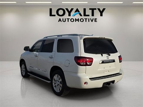 Used 2021 Toyota Sequoia Platinum image 5