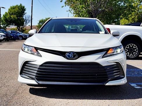 Used 2024 Toyota Camry LE FWD image 5