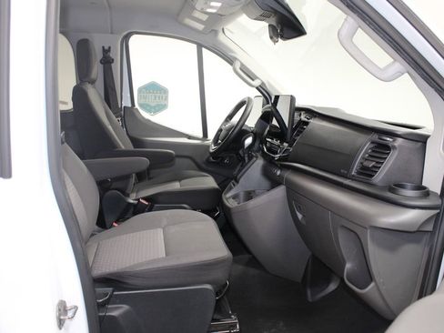 Used 2023 Ford Transit 350 XLT image 26
