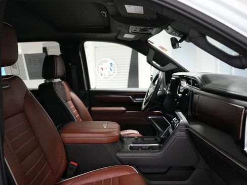 Used 2024 GMC Sierra 3500 Denali Ultimate image 21
