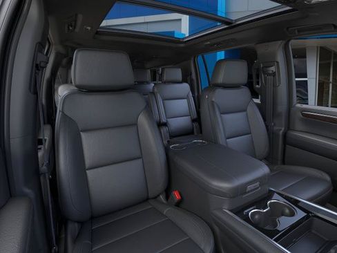 New 2026 Chevrolet Suburban Z71 w/ Comfort Package AWD/4WD image 41