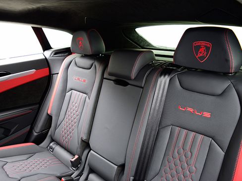 Used 2024 Lamborghini Urus S image 27