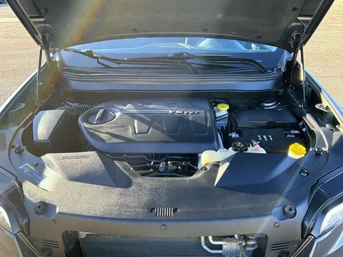 Used 2021 Jeep Cherokee Latitude Lux image 24