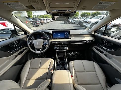 Certified 2024 Lincoln Corsair AWD w/ Equipment Group 101A image 16