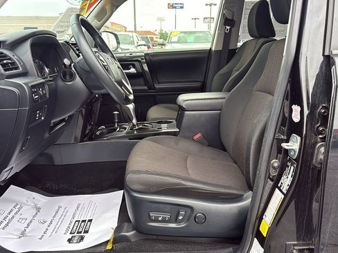 Used 2024 Toyota 4Runner TRD Off-Road AWD/4WD image 15