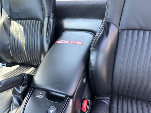 Used 2004 Chevrolet Corvette Z06 w/ Z06 Preferred Equipment Group RWD image 44