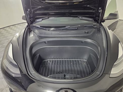 Used 2022 Tesla Model 3 Long Range image 32