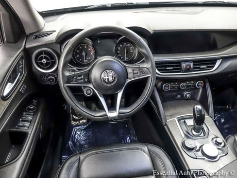 Used 2019 Alfa Romeo Stelvio Ti AWD/4WD image 16