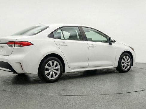 Used 2025 Toyota Corolla LE image 9
