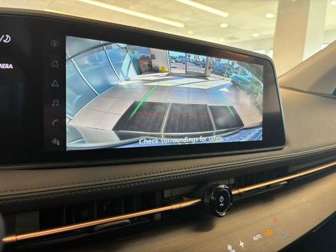 Certified 2025 Nissan Ariya AWD image 20