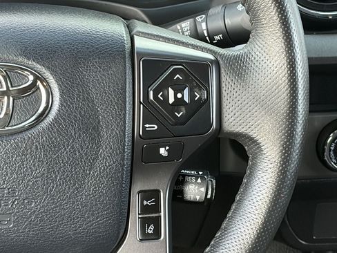 Used 2019 Toyota Tacoma TRD Off-Road AWD/4WD image 21
