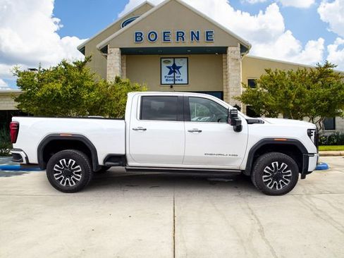 Used 2025 GMC Sierra 2500 Denali Ultimate AWD/4WD image 8